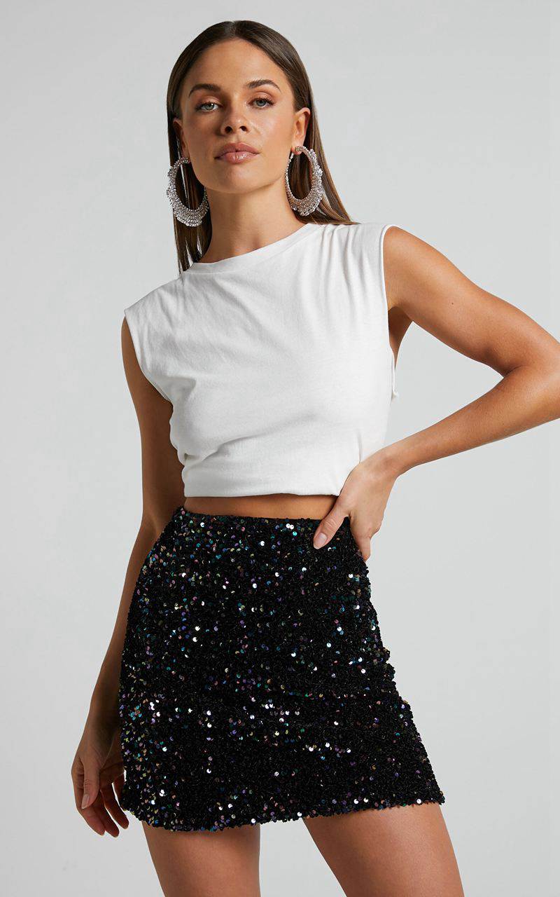 Showpo Tracy Mini Skirt - Bodycon Sequin Skirt Black | JSXNRI410