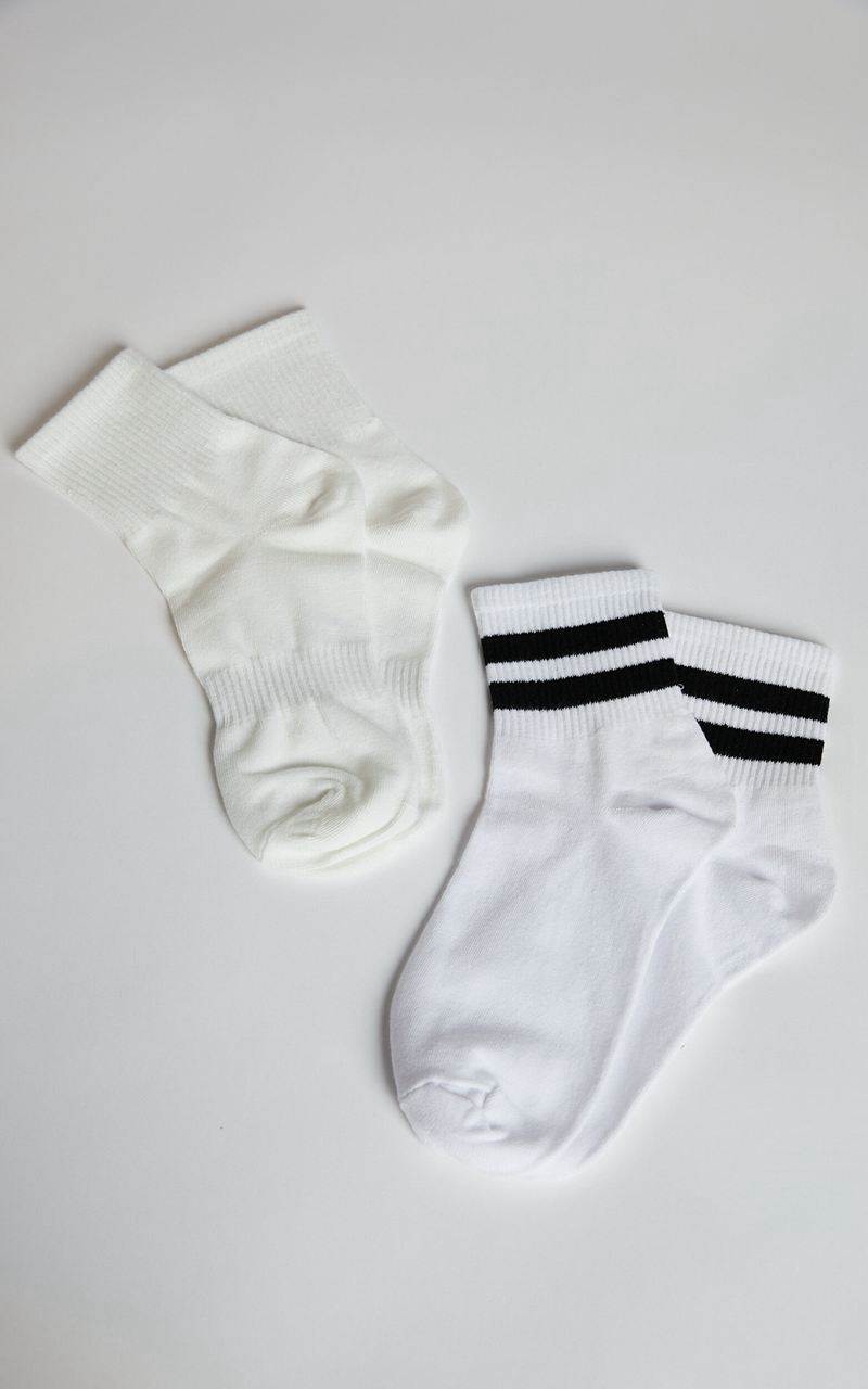 Showpo Vasilisa Stripe Crew Socks - Pack Of 2 White And Black | DQCTGB432