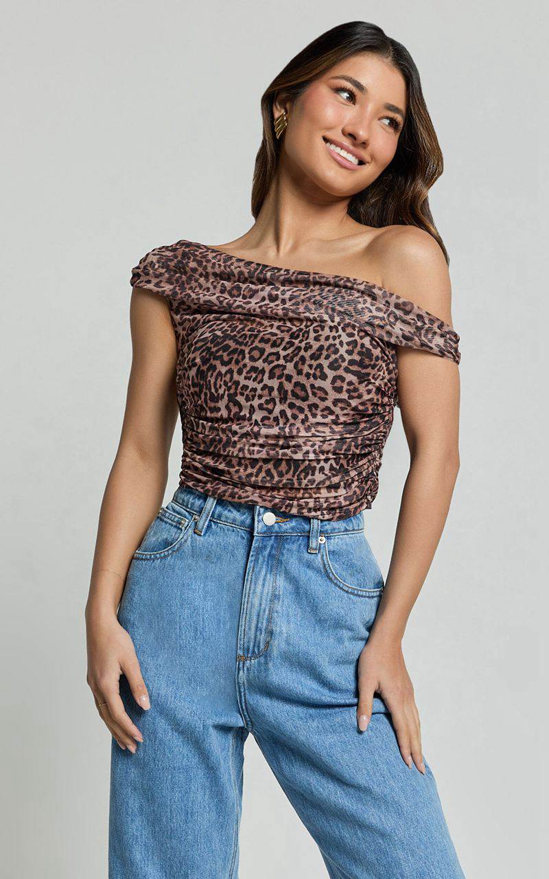 Showpo Vilma Top - Off Shoulder Gathered Mesh Top Leopard Print | XEKWNQ932