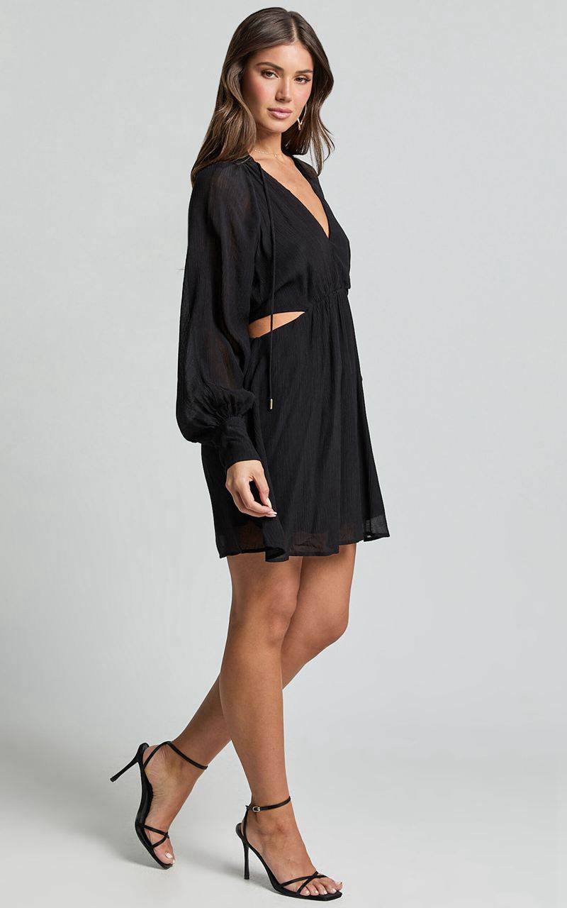 Showpo Xandria Mini Dress - Blouson Sleeve Cut Out Dress Black | AHSIFR541