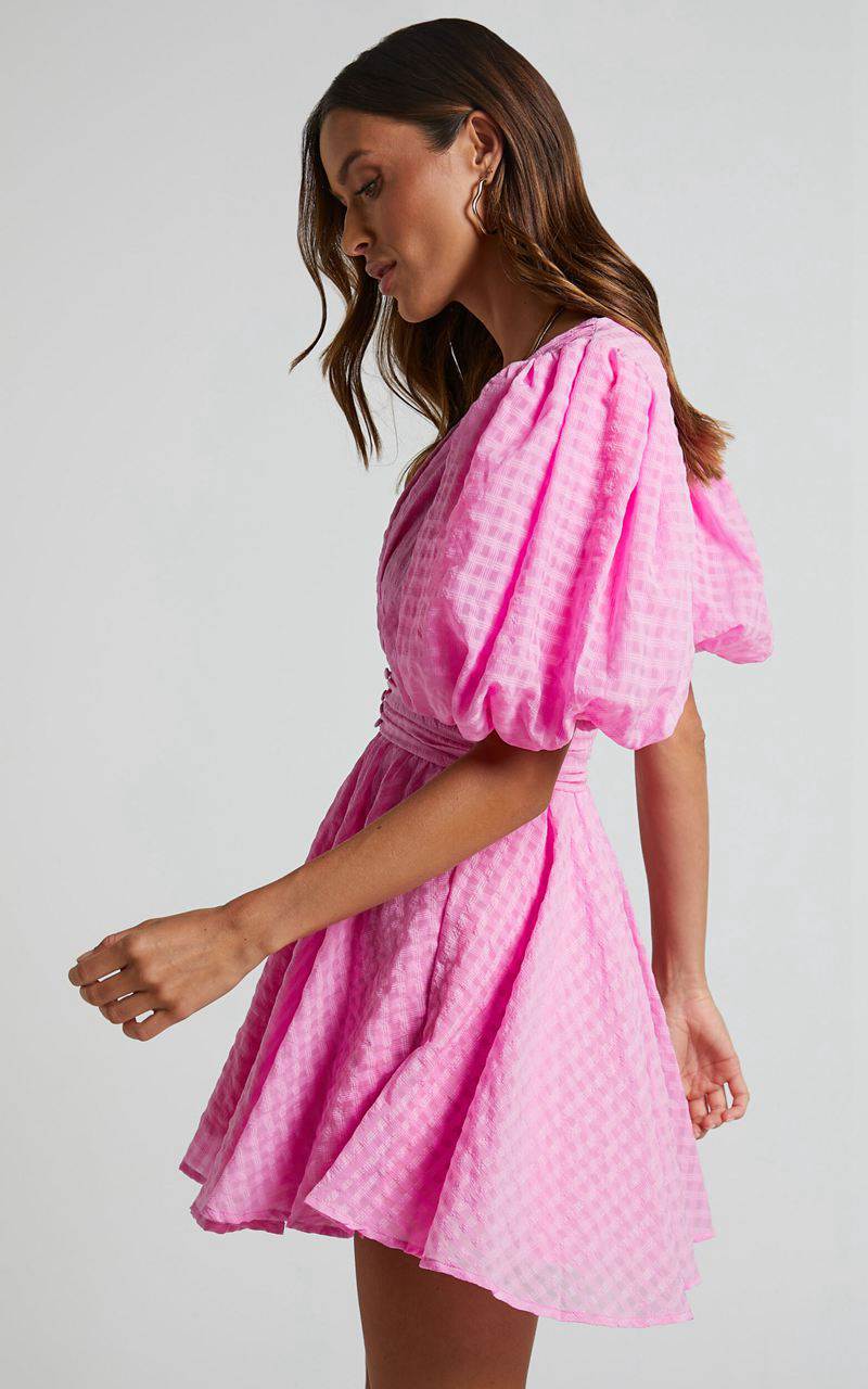 Showpo Xandy Mini Dress - Textured Puff Sleeve Plunge Dress Pink | HPVQEG308