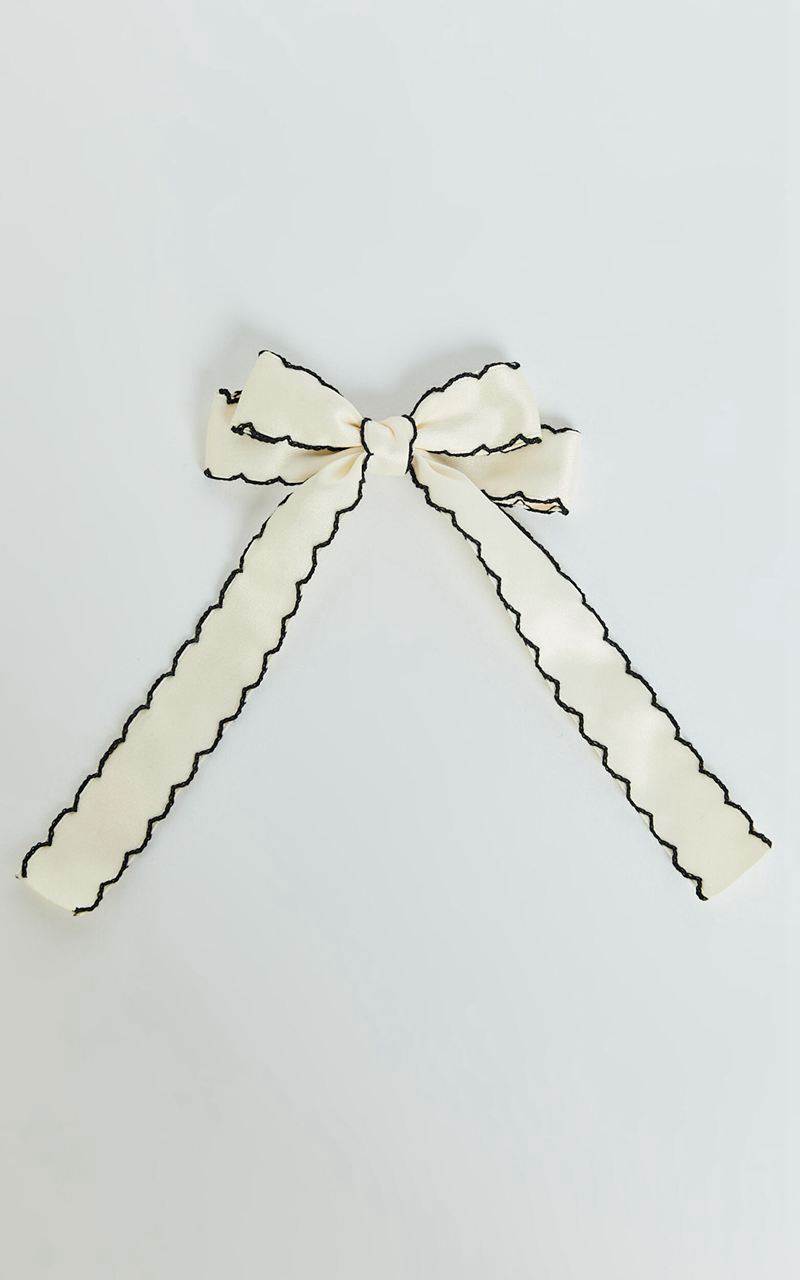 Showpo Yuri Hair Bow - Contrast Seam Detail Hair Bow White & Black | OJEYGA568