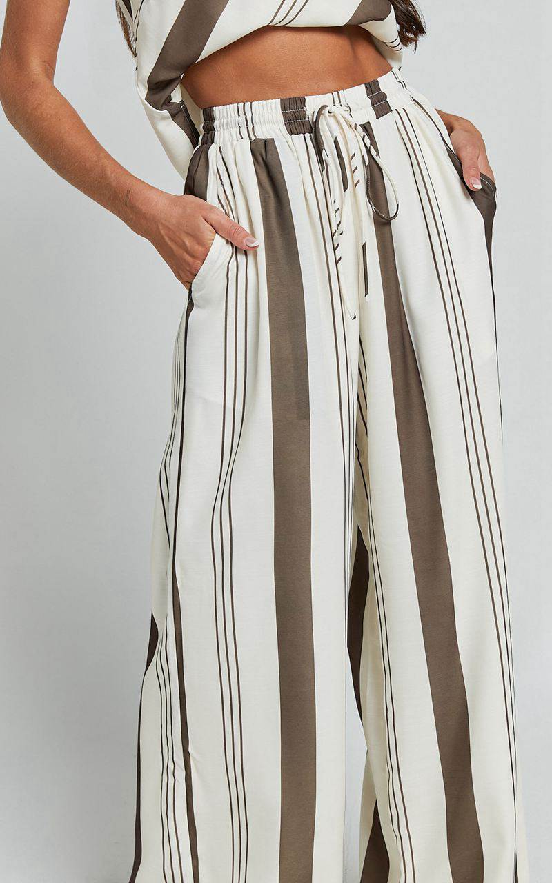 Showpo Zahara Pants - High Waisted Relaxed Wide Leg Pants Choc Stripe | ZPMKSH257