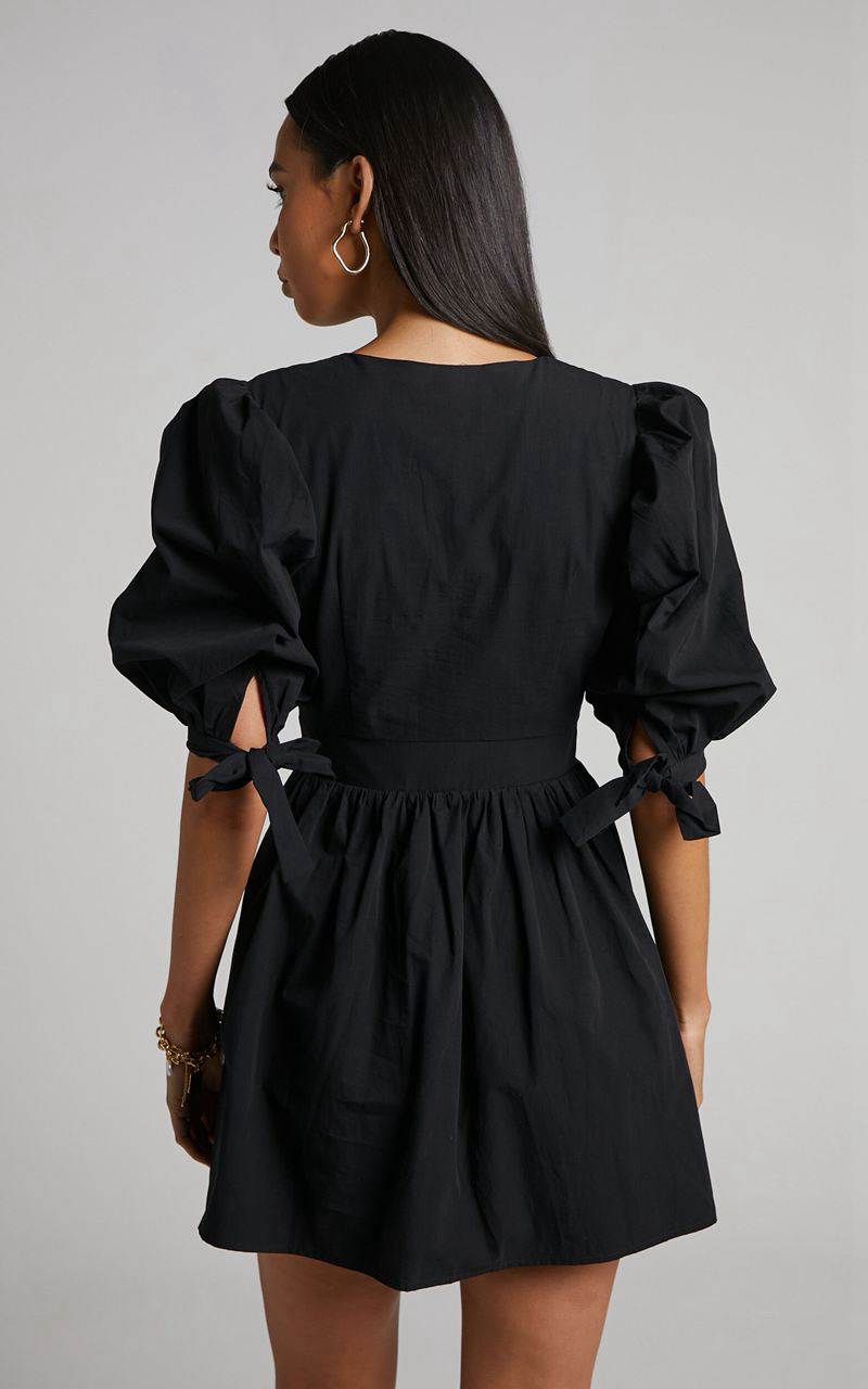 Showpo Zandra Mini Dress - Puff Sleeve Poplin Dress Black | HCYKOX379